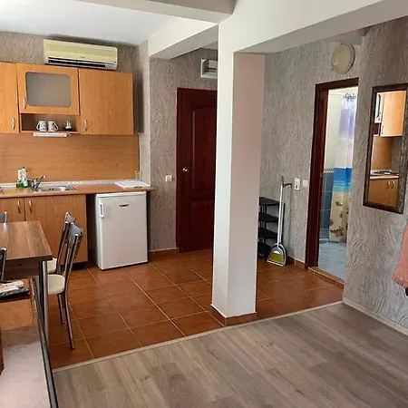 Апартаменти Casa Del Mar